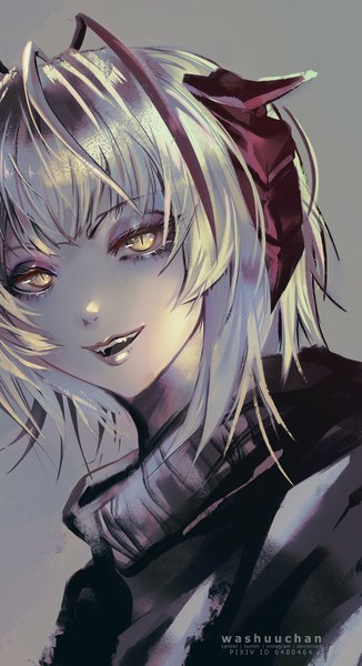 Anime-Bild 1357x2500 mit arknights w (arknights) washuu single tall image looking at viewer fringe short hair open mouth simple background signed yellow eyes silver hair upper body ahoge blunt bangs :d grey background fang (fangs) portrait