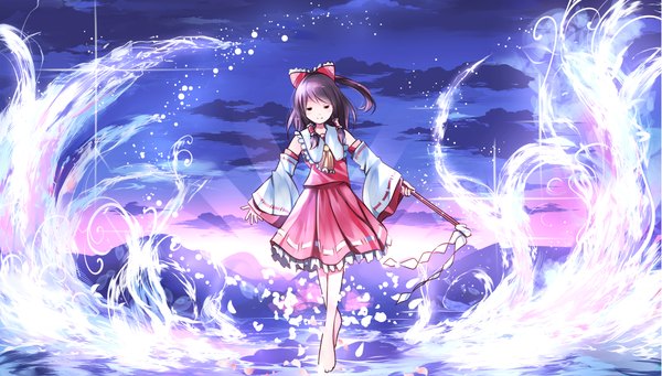 Anime picture 2205x1254 with touhou hakurei reimu risutaru single long hair highres smile brown hair wide image standing holding sky cloud (clouds) full body outdoors eyes closed traditional clothes japanese clothes barefoot mountain