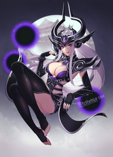 イラスト 688x952 と league of legends syndra 愚子citemer ソロ 長髪 長身像 おっぱい light erotic simple background 大きな乳房 紫目 銀髪 very long hair nail polish fingernails light smile long fingernails 女の子 服