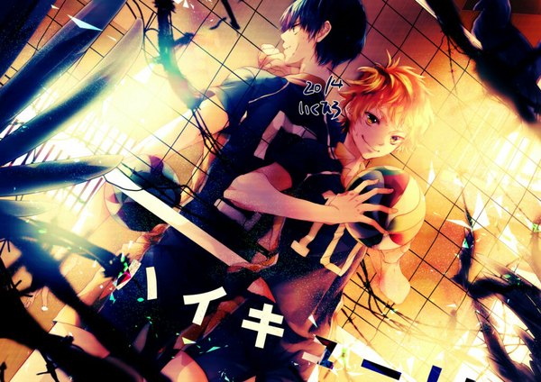 Anime picture 1024x724 with haikyuu!! production i.g hinata shouyou kageyama tobio ikuhiro (19nnnkti16) fringe short hair black hair smile standing holding looking away orange hair multiple boys orange eyes sweat back to back spiked hair volleyball boy