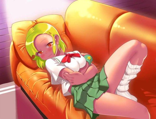 Anime picture 1125x862 with keroro gunsou sunrise (studio) angol mois lunch (lunch3) single looking at viewer blush short hair smile red eyes bent knee (knees) lying pleated skirt green hair on back asymmetrical hair skirt hair ornament socks pillow