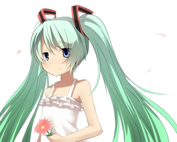 Anime picture 1000x800 with vocaloid hatsune miku mikan (ama no hakoniwa) single long hair blue eyes simple background white background twintails aqua hair loli girl hair ornament flower (flowers) sundress