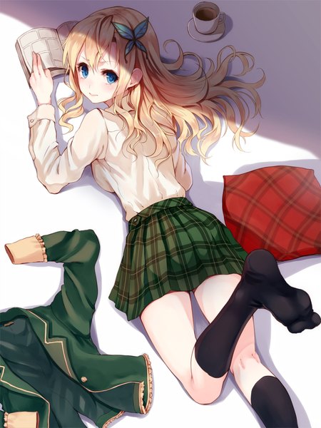 Anime picture 750x1000 with boku wa tomodachi ga sukunai kashiwazaki sena paseri single long hair tall image looking at viewer blush fringe blonde hair lying from above no shoes looking up on stomach clothes on floor girl skirt uniform hair ornament
