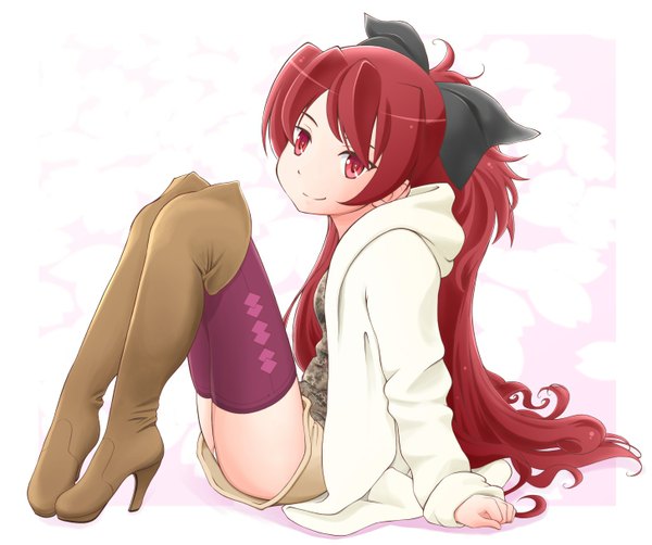 Anime picture 1455x1219 with mahou shoujo madoka magica shaft (studio) sakura kyouko wa (genryusui) single long hair light erotic simple background smile red eyes ponytail red hair girl thighhighs bow hair bow jacket thigh boots