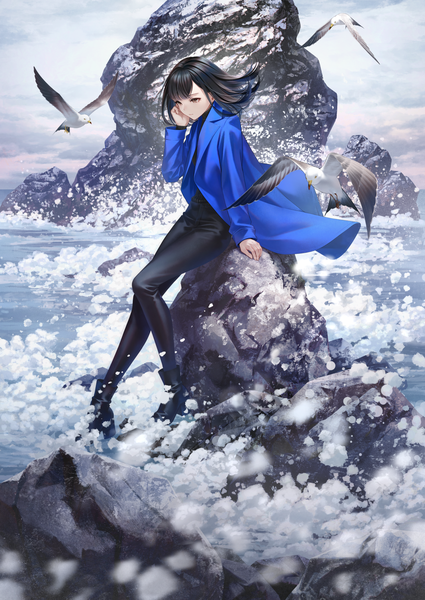 Anime-Bild 1416x2000 mit original sousou (sousouworks) single long hair tall image fringe black hair sitting brown eyes looking away cloud (clouds) full body outdoors blunt bangs long sleeves arm up wind open clothes arm support rock