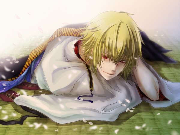 Anime picture 1000x750 with hakuouki shinsengumi kitan studio deen chikage kazama shijimi (pixiv530176) single fringe short hair blonde hair smile red eyes lying traditional clothes japanese clothes boy petals yukata