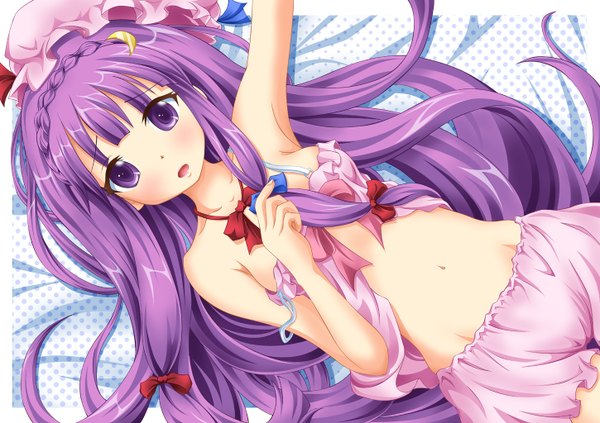 Anime picture 1450x1024 with touhou patchouli knowledge neats (artist) single long hair blush open mouth light erotic purple eyes cleavage purple hair midriff girl navel bow hair bow bonnet