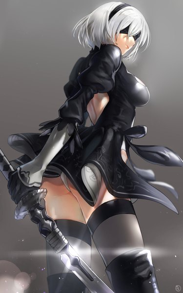 Anime picture 1000x1598 with nier nier:automata yorha no. 2 type b hieung single tall image fringe short hair breasts light erotic large breasts standing holding silver hair upper body ass white hair lips grey background blindfold