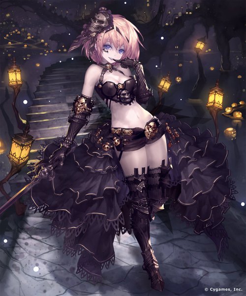 Anime-Bild 2083x2500 mit shingeki no bahamut tachikawa mushimaro (bimo) single tall image looking at viewer highres short hair light erotic blonde hair smile purple eyes bare shoulders full body night bare belly midriff fang (fangs) tattoo lipstick grin