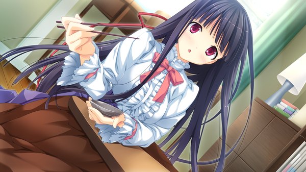 Anime picture 2560x1440 with kanojo to ore to koibito to mihagino ayano marui (koedame) long hair highres black hair red eyes wide image game cg girl dress ribbon (ribbons) hair ribbon chopsticks