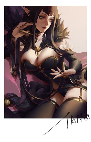 Аниме картинка 1300x2025 с fate (series) судьба: апокриф semiramis (fate) magi xuan zhi xiao pangxie один (одна) высокое изображение грудь лёгкая эротика чёрные волосы большая грудь сидит подписанный жёлтые глаза смотрит в сторону декольте очень длинные волосы лак на ногтях острые уши меховая отделка узкие зрачки