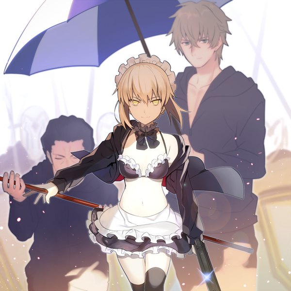 Anime-Bild 1000x1000 mit fate (series) fate/grand order artoria pendragon (all) artoria pendragon (alter swimsuit rider) (fate) gawain (fate) agravain (fate) sanae (satansanae) looking at viewer fringe short hair light erotic black hair blonde hair hair between eyes yellow eyes off shoulder multiple boys maid outstretched arm walking