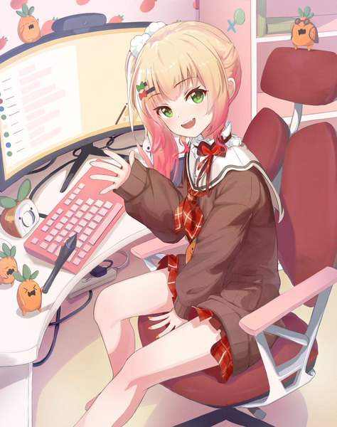 Anime-Bild 3000x3800 mit virtual youtuber hololive momosuzu nene nekko (momosuzu nene) momosuzu nene (2nd costume) wep16night single long hair tall image looking at viewer highres open mouth blonde hair sitting green eyes indoors :d bare legs official alternate costume side ponytail