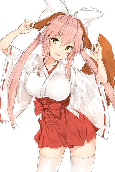 Anime picture 1000x1484 with fate (series) fate/extra tamamo (fate) (all) tamamo no mae (fate) silver (chenwen) single long hair tall image looking at viewer fringe breasts open mouth light erotic simple background hair between eyes large breasts white background twintails animal ears yellow eyes