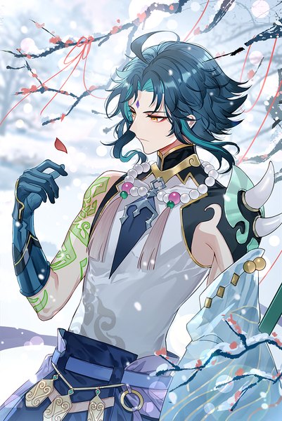 Anime picture 800x1196 with genshin impact xiao (genshin impact) qing single tall image short hair black hair yellow eyes looking away upper body ahoge outdoors multicolored hair wind tattoo snow colored inner hair forehead mark boy gloves
