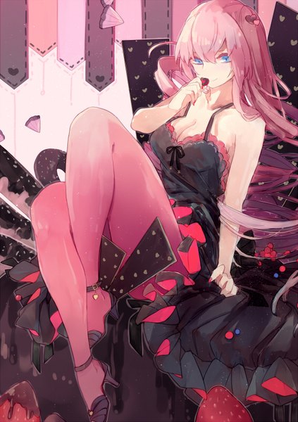 Anime picture 565x800 with vocaloid megurine luka lyodi (artist) single long hair tall image looking at viewer fringe blue eyes smile hair between eyes bare shoulders pink hair cleavage bent knee (knees) nail polish drill hair valentine pink nail polish girl