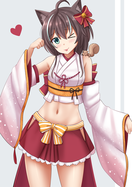 Anime-Bild 1200x1697 mit virtual youtuber hololive natsuiro matsuri matsurisu natsuiro matsuri (4th costume) kazenokaze single tall image short hair blue eyes brown hair animal ears ahoge traditional clothes japanese clothes one eye closed multicolored hair wink midriff streaked hair