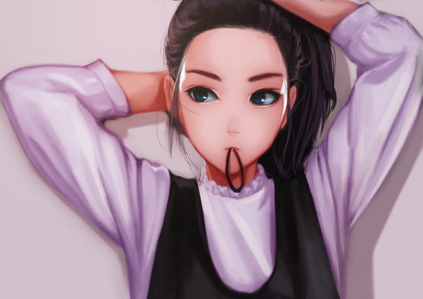 Anime picture 1920x1357 with original jungon single long hair highres blue eyes black hair simple background holding looking away upper body ponytail grey background arms up mouth hold adjusting hair portrait arm behind head tying hair hair tie in mouth