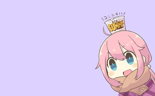 Anime-Bild 2000x1250 mit yurucamp kagamihara nadeshiko inishie single blush fringe highres short hair open mouth simple background smile payot pink hair ahoge aqua eyes inscription hieroglyph chibi purple background girl