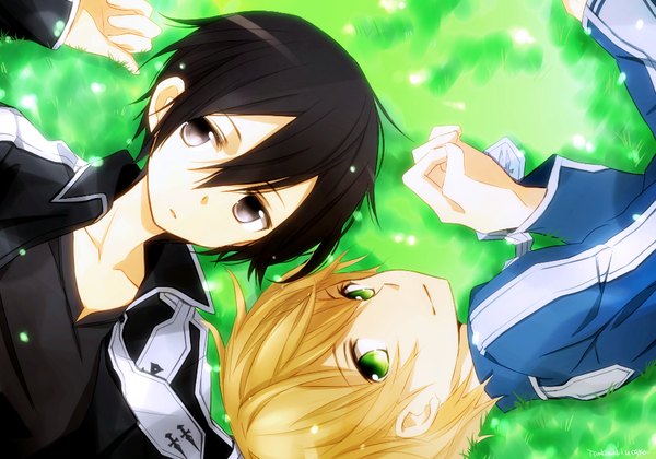 Anime picture 1000x700 with sword art online a-1 pictures kirigaya kazuto eugeo (sao) tsukimori usako looking at viewer short hair black hair blonde hair green eyes looking away lying light smile from above black eyes multiple boys boy plant (plants) 2 boys grass