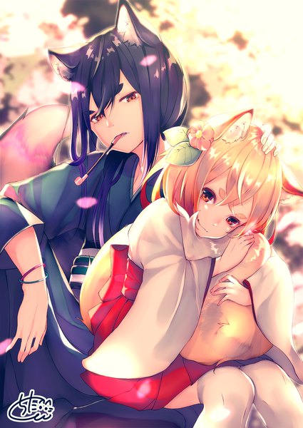 Anime-Bild 1417x2000 mit original chita (ketchup) long hair tall image looking at viewer fringe short hair open mouth black hair blonde hair smile hair between eyes sitting holding brown eyes signed animal ears tail traditional clothes japanese clothes