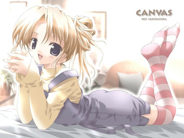 Anime picture 1024x768 with canvas (anime) blue eyes blonde hair girl thighhighs socks striped socks