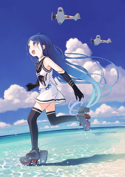 Anime picture 1219x1721 with kantai collection samidare destroyer kokudou juunigou single tall image blush open mouth blue hair sky cloud (clouds) very long hair :d multicolored hair zettai ryouiki gradient hair looking up horizon running girl thighhighs