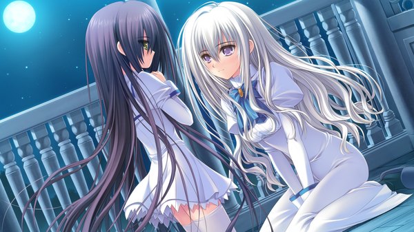 Anime picture 1024x576 with otome wa boku ni koishiteru otome wa boku ni koishiteru futari no elder kisakinomiya chihaya long hair black hair wide image purple eyes yellow eyes game cg silver hair otoko no ko girl thighhighs boy white thighhighs serafuku moon