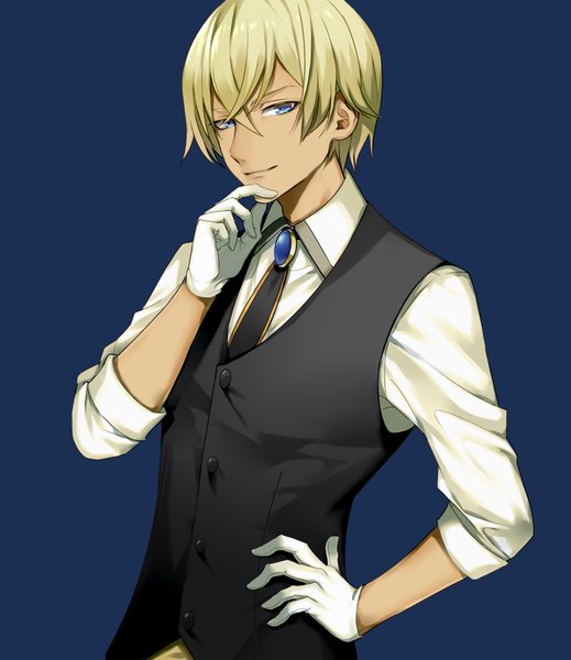 Anime picture 1000x1156 with detective conan amuro tooru tsugumi (pixiv4979659) single tall image looking at viewer fringe short hair blue eyes blonde hair simple background smile hair between eyes standing upper body blue background hand to mouth smirk boy gloves