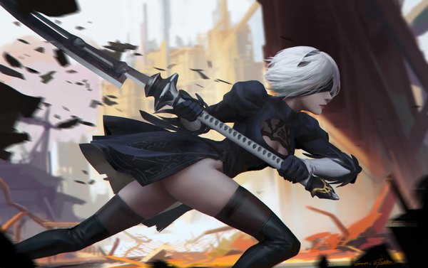 Anime picture 1920x1207 with nier nier:automata yorha no. 2 type b qichao wang single fringe highres short hair light erotic standing holding signed silver hair bent knee (knees) profile blurry realistic leaning depth of field leaning forward