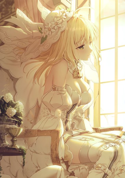 Anime-Bild 2841x4034 mit fate (series) fate/extra fate/extra ccc nero claudius (fate) nero claudius (bride) (fate) rosuuri single long hair tall image blush fringe highres breasts blonde hair hair between eyes large breasts sitting bare shoulders green eyes looking away