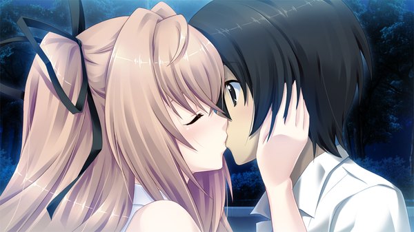 Anime picture 1024x576 with yasashii mahou no tonaekata long hair black hair blonde hair wide image game cg eyes closed black eyes kiss girl boy ribbon (ribbons) hair ribbon