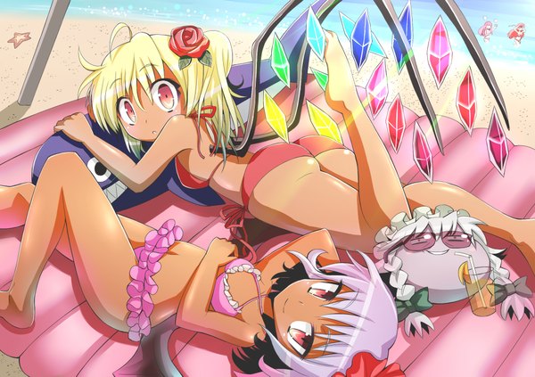 Anime picture 2000x1413 with touhou flandre scarlet remilia scarlet izayoi sakuya patchouli knowledge hong meiling givuchoko highres short hair light erotic blonde hair red eyes multiple girls pink hair hair flower beach girl hair ornament 2 girls swimsuit