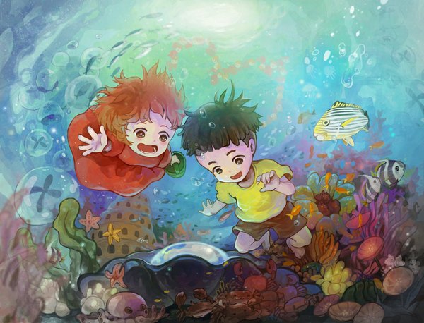 Anime picture 1000x764 with gake no ue no ponyo studio ghibli ponyo sousuke (ponyo) saya (mychristian2) short hair open mouth black hair brown hair underwater girl dress boy shorts bubble (bubbles) fish (fishes) red dress child (children) bucket starfish