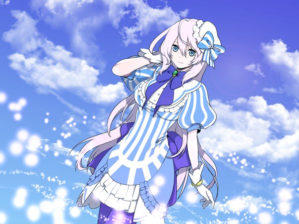 Anime picture 1400x1050 with project diva project diva 2nd vocaloid megurine luka kurono yuu single long hair fringe blue eyes looking away sky cloud (clouds) white hair dutch angle adjusting hair fraulein (module) girl dress gloves hair ornament