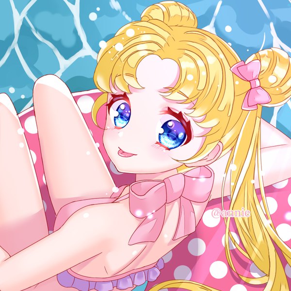 Anime picture 800x800 with bishoujo senshi sailor moon toei animation tsukino usagi momoanne32 single long hair looking at viewer blush blue eyes blonde hair twintails signed from above hair bun (hair buns) twitter username girl bow swimsuit hair bow bikini