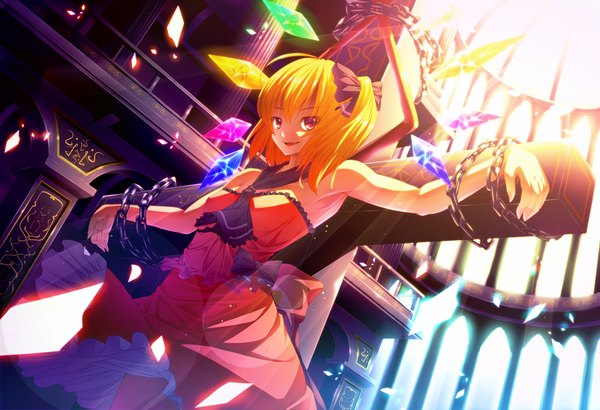 Anime-Bild 1000x684 mit touhou flandre scarlet ryosios single looking at viewer fringe short hair blonde hair smile red eyes bare shoulders ahoge parted lips wind side ponytail spread arms bondage girl bow hair bow