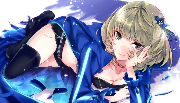 Anime picture 1100x627 with idolmaster idolmaster cinderella girls takagaki kaede hario 4 single looking at viewer short hair brown hair wide image bent knee (knees) light smile arm support heterochromia on side nation blue girl thighhighs navel black thighhighs shorts