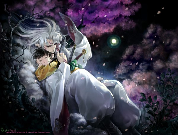 Anime picture 1000x759 with inuyasha sesshomaru rin (inuyasha) ryoxkj long hair black hair signed yellow eyes white hair eyes closed pointy ears night hug face paint girl boy weapon plant (plants) petals sword