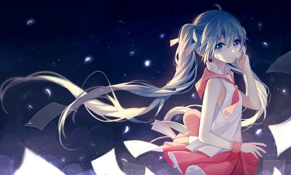 イラスト 1656x1000 と ボーカロイド 初音ミク lococo:p ソロ カメラ目線 笑顔 wide image ツインテール アホ毛 very long hair aqua eyes 風 aqua hair adjusting hair dark background セーラー襟 女の子 スカート リボン ヘアリボン