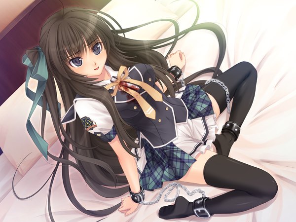 Anime picture 1680x1260 with kotowari yuigahama yuki fusataka shikibu long hair black hair game cg black eyes girl thighhighs uniform black thighhighs school uniform chain shackles