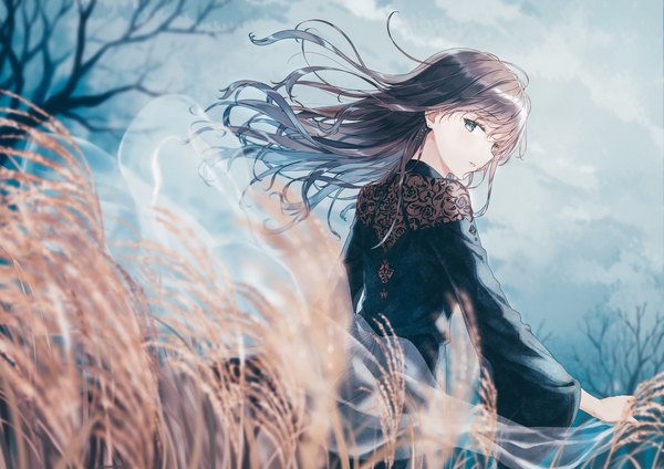 Anime picture 1415x1000 with original hiten (hitenkei) single long hair looking at viewer blush fringe blue eyes black hair hair between eyes standing holding sky cloud (clouds) outdoors parted lips looking back wind from behind wide sleeves