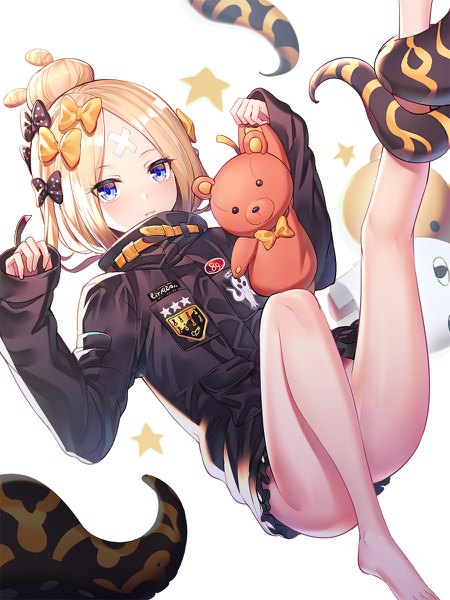 Anime picture 900x1200 with fate (series) fate/grand order abigail williams (fate) medjed ririko (zhuoyandesailaer) single long hair tall image looking at viewer blush blue eyes light erotic simple background blonde hair white background holding barefoot bare legs hair bun (hair buns) sleeves past wrists