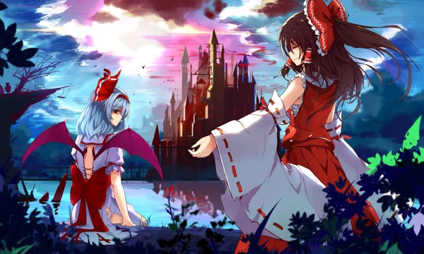Anime picture 3000x1800 with touhou hakurei reimu remilia scarlet baisi shaonian long hair highres short hair black hair red eyes wide image multiple girls blue hair sky cloud (clouds) eyes closed profile girl dress bow 2 girls
