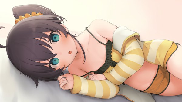 Anime picture 2000x1125 with virtual youtuber hololive natsuiro matsuri natsuiro matsuri (matsuri's day off) seramikku single blush fringe highres short hair open mouth black hair simple background hair between eyes wide image white background bare shoulders ahoge lying aqua eyes