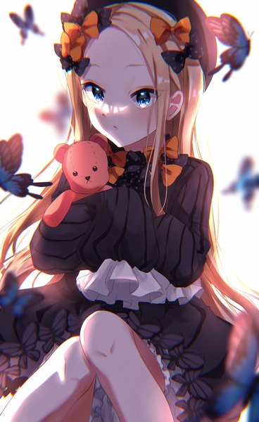 Anime picture 1191x1942 with fate (series) fate/grand order abigail williams (fate) yura 458 single long hair tall image blush blue eyes blonde hair sitting looking away long sleeves shaded face anaglyph girl dress bow hair bow hat