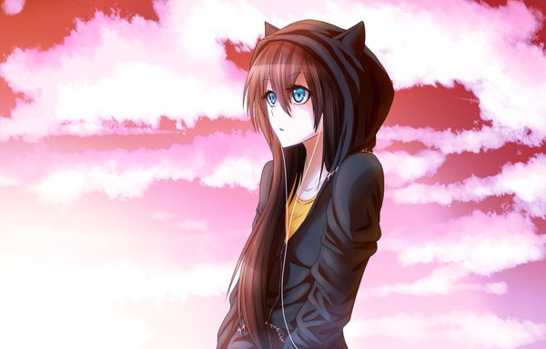 Anime picture 1562x1000 with original sk-sorrow single long hair open mouth blue eyes brown hair sky cloud (clouds) girl jacket hood
