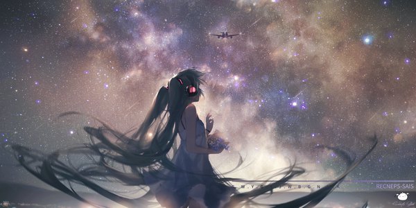 Anime picture 2000x1000 with vocaloid hatsune miku spencer sais single highres wide image standing twintails holding signed outdoors very long hair wind aqua hair night night sky sleeveless scenic milky way meteor rain