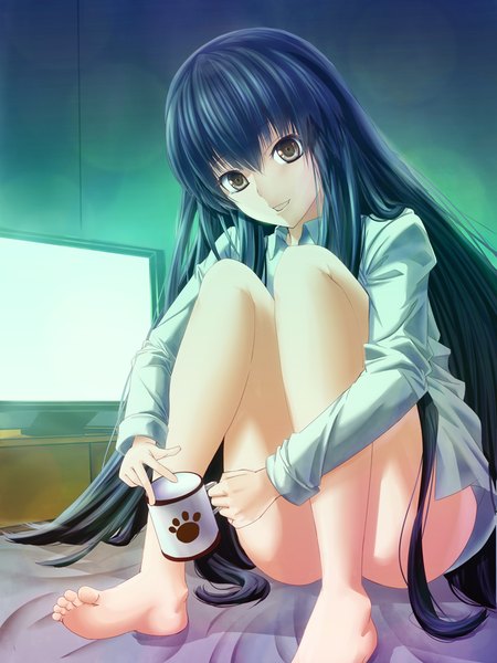 Anime picture 750x1000 with touhou houraisan kaguya bug (artist) single long hair tall image looking at viewer black hair brown eyes barefoot bare legs girl shirt mug monitor