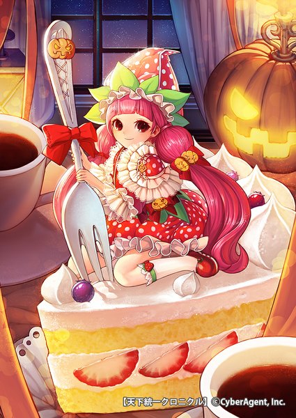Anime picture 724x1023 with original garam single tall image smile red eyes pink hair very long hair halloween girl dress bow hat socks sweets white socks cake jack-o'-lantern